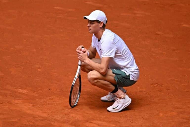 Shocking turn of events: Sinner struggles with cramping in thrilling Alcaraz showdown