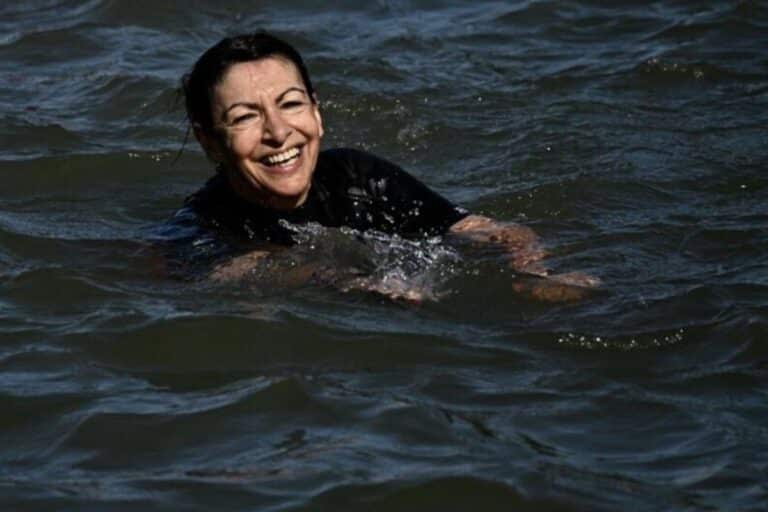 Paris mayor Anne Hidalgo dives into the Seine to showcase cleanliness ahead of olympics