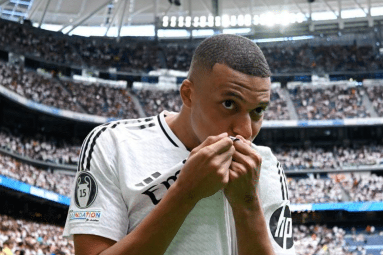 Stunning debut: Kylian Mbappé wows at first Real Madrid training session