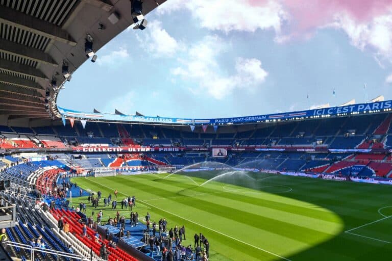 PSG saves English powerhouse with unexpected €60 million bid