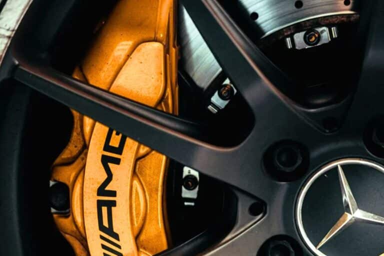 Mercedes’ stroke of genius: the brand removes the brakes from our cars and replaces them with an innovative system housed in our engines