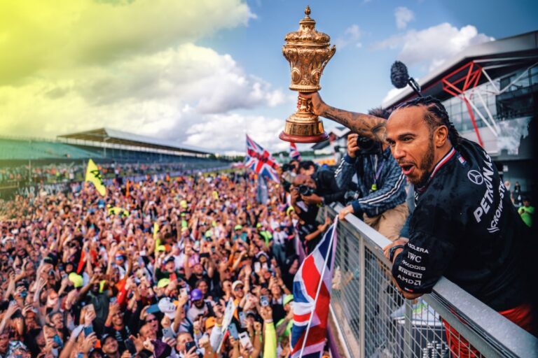 Masterstroke or monumental failure in the making? Only 28 days left until the most anticipated transfer in F1 history