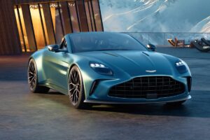 New 2025 Vantage Roadster - © Aston Martin
