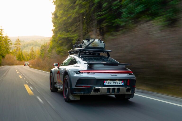 Is Porsche fragile? Yet this iconic model has proven its robustness on the worst roads by traveling 19,900 miles