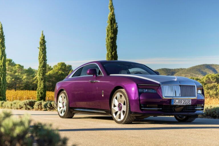 The $350 million invested by Rolls-Royce to prepare its second 100% electric model may not be enough