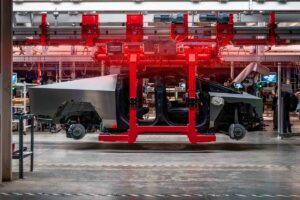 Tesla replaces its Cybertruck batteries in secret