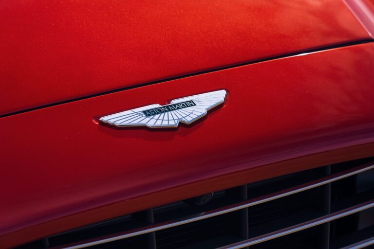 Saving Aston Martin by selling less: the crazy bet of the man who already saved Bentley and now aims to produce the world’s best luxury sports cars