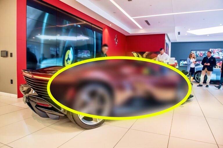 An American receives one of 599 Ferrari V12 Hypercars, but this small detail makes it absolutely unique in the world