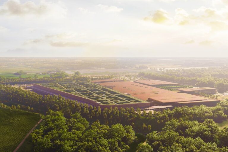 The price of 10,830 F-150: Rolls-Royce overwhelmed by demand, investing millions to keep up